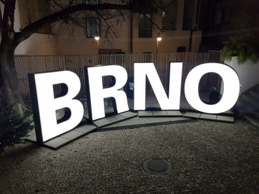 Nápis Brno – výroba